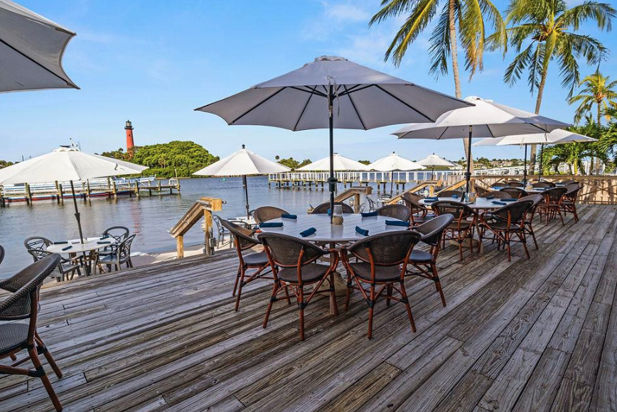 Jetty's Waterfront Restaurant