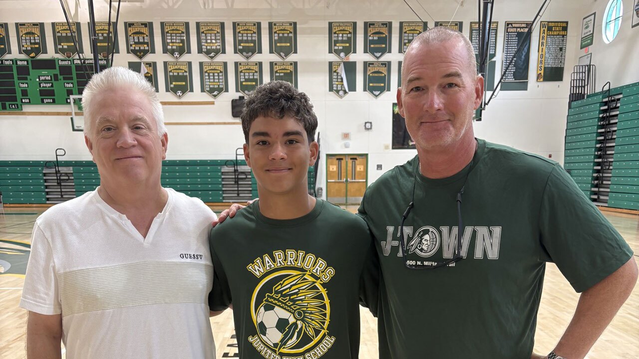 He Learned CPR in P.E. Class Two Weeks Before His Dad Had a Heart Attack. Then He Used It.
